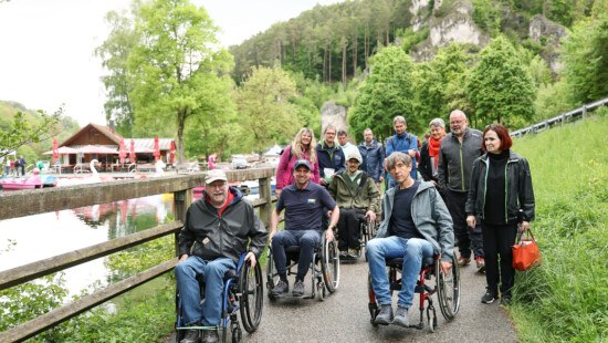 Barrierearmer Weg am Schöngrundsee © Daniel Löb für Bayerisches Staatsministerium für Umwelt und Verbraucherschutz